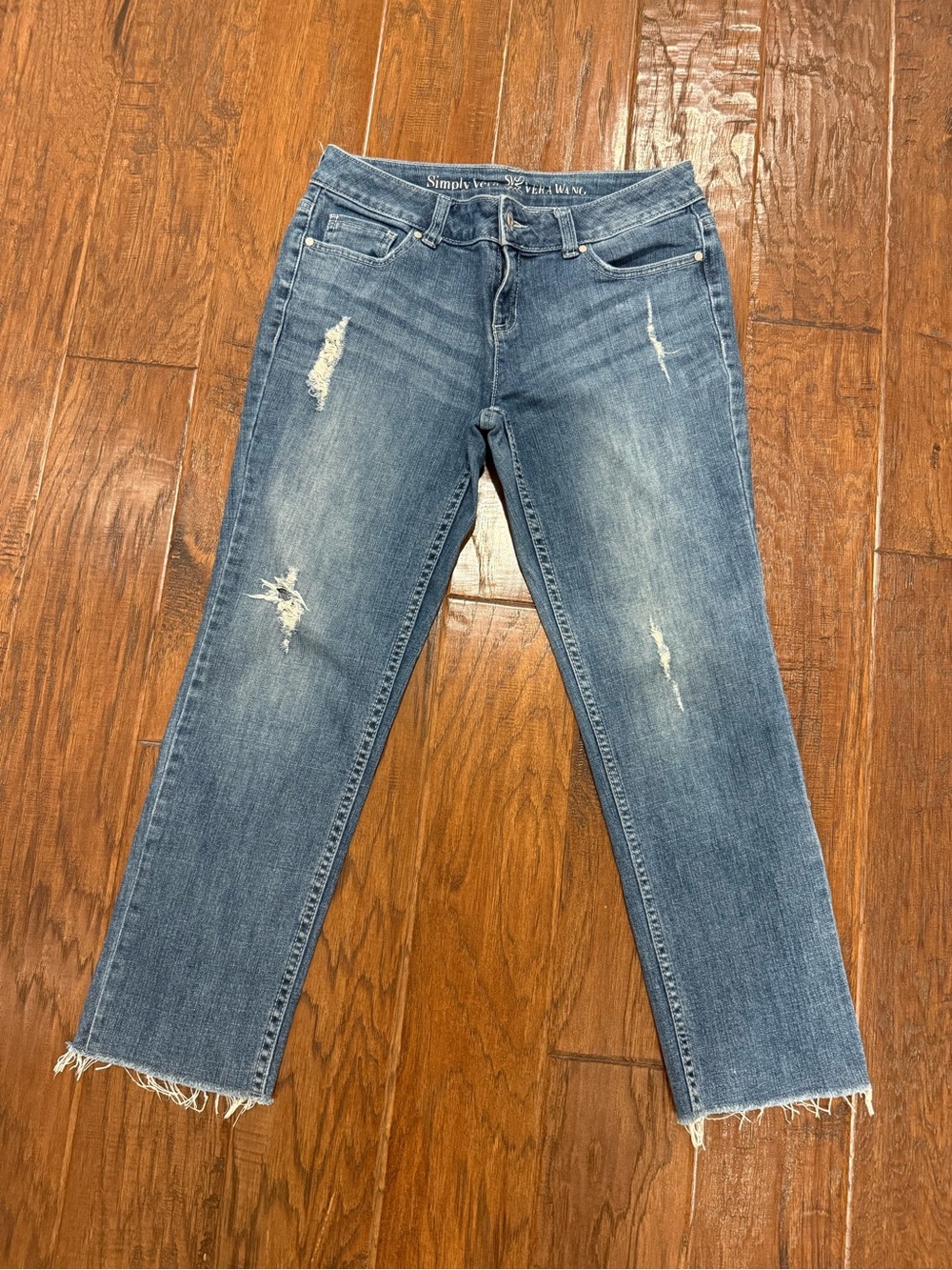 Simply Vera Vera Wang Distressed Capri Blue Jeans